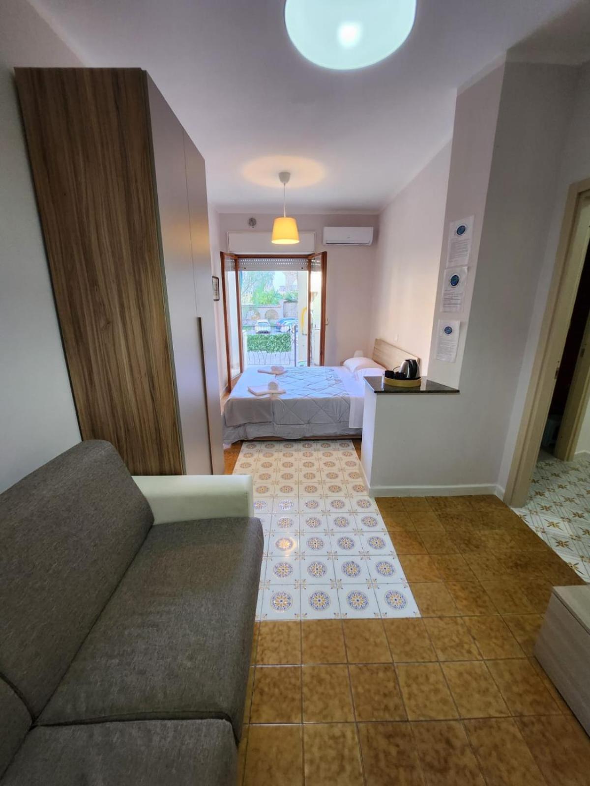Sorrento'S Holidays Rooms Buitenkant foto